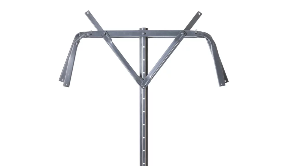 Le kit Safe T-Bar SLPA® est la référence pour le palissage kiwi. Profil ouvert pour éviter le nichage des guêpes, potence pliable avec angle personnalisable et goupille en acier ressort pour sécuriser les fils sur les rangs longs.